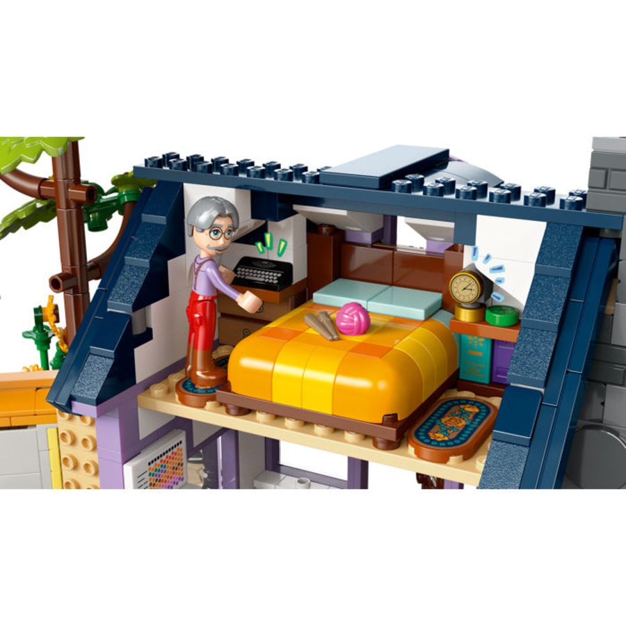 LEGO 42669 - Friends Great Outdoors Beekeepers' House and Flower Garden