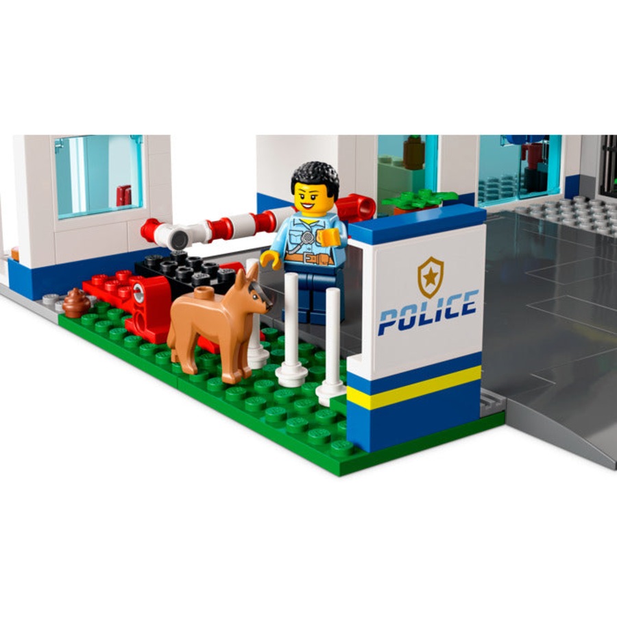 LEGO 60316 - City Police Station