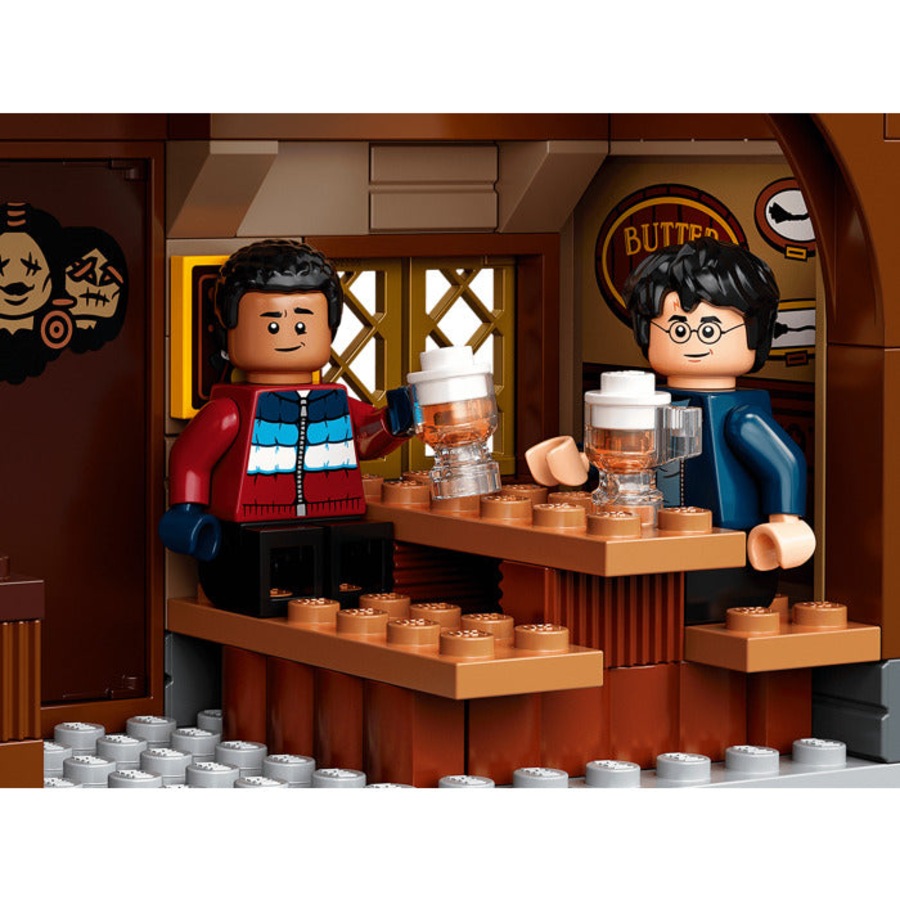 LEGO 76388 - Harry Potter Hogsmeade Village Visit
