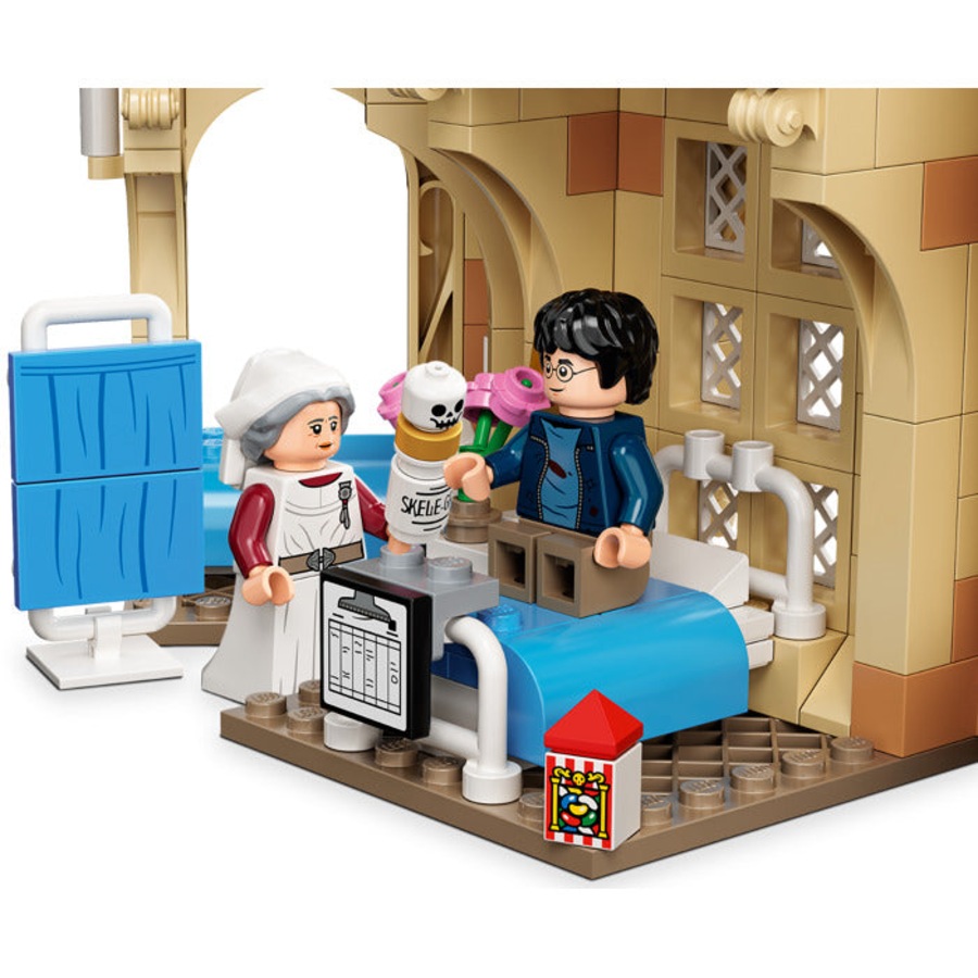 LEGO 76398 - Harry Potter Hogwarts Hospital Wing