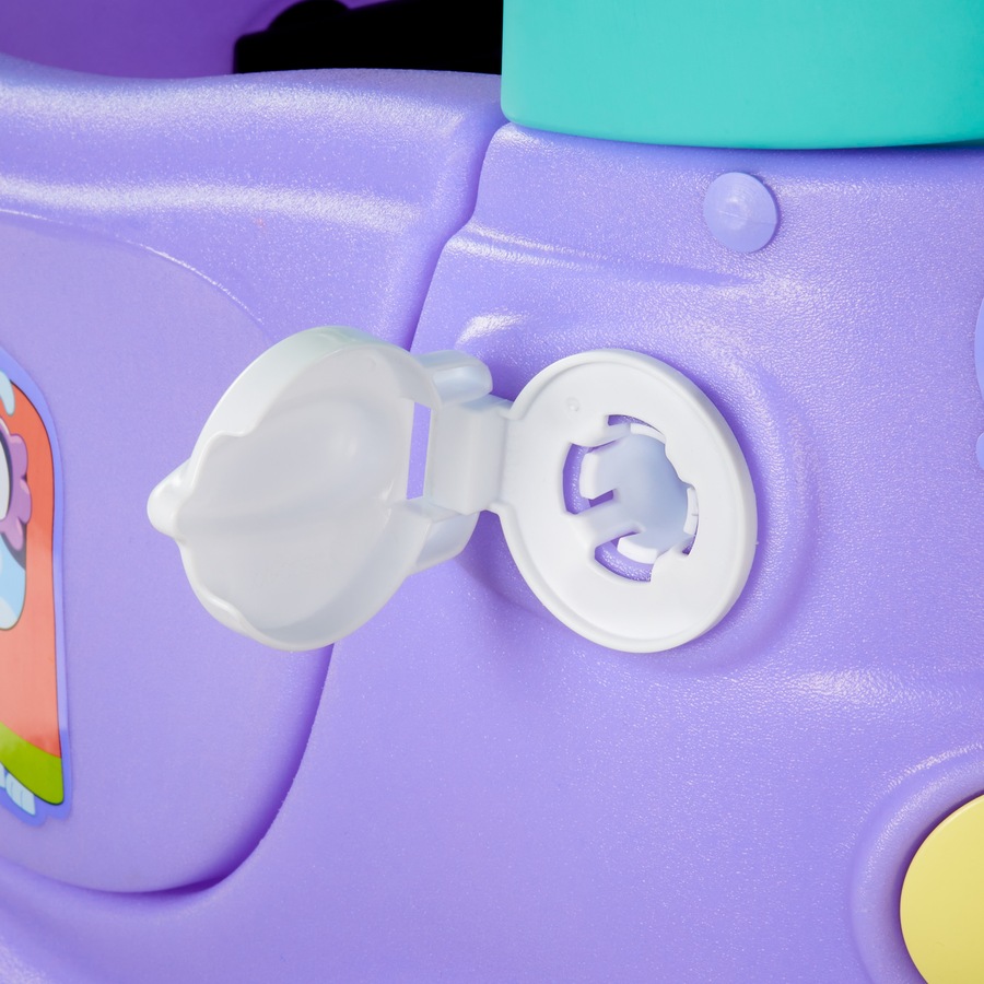 Bluey Grannies Car Coupe