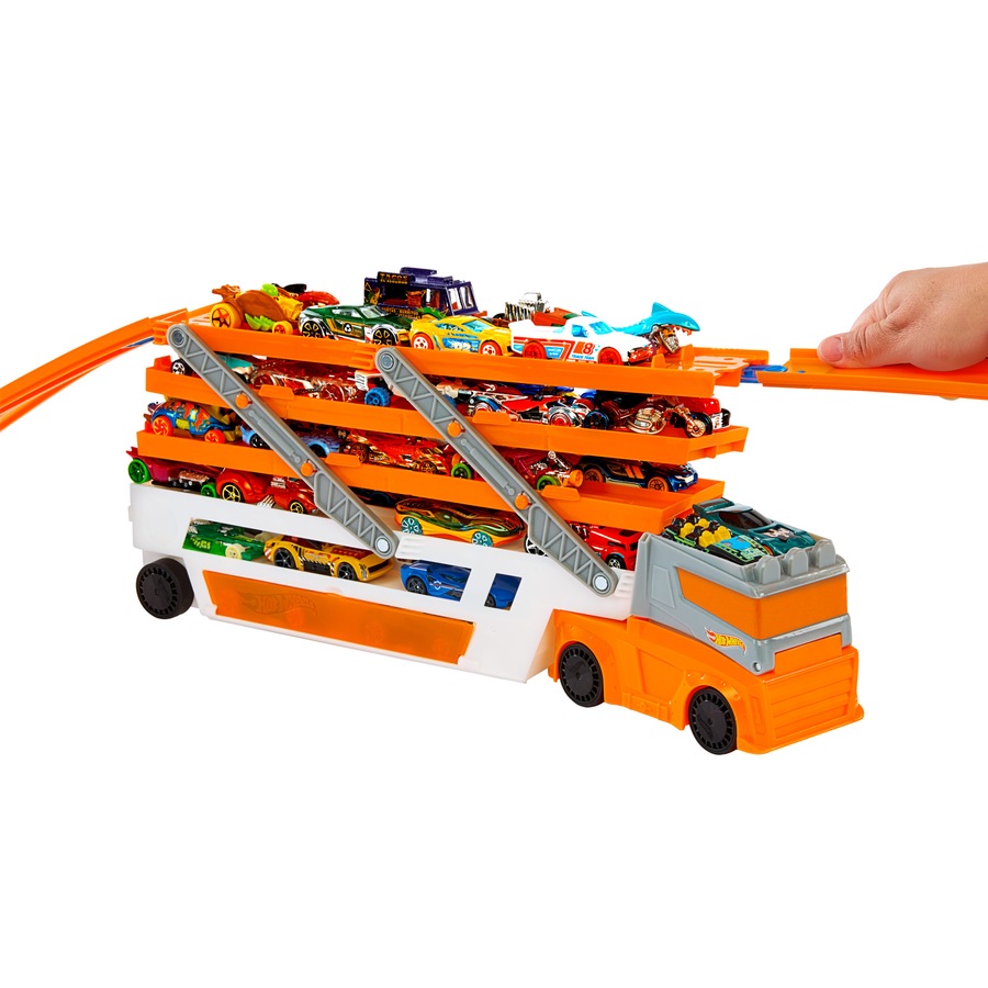 Hot Wheels Mega Hauler and 4 Cars Set