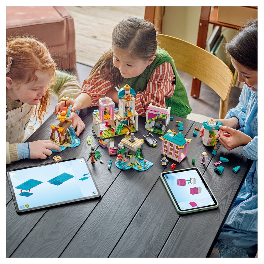 LEGO Disney Princess Castle & Royal Pets 43267