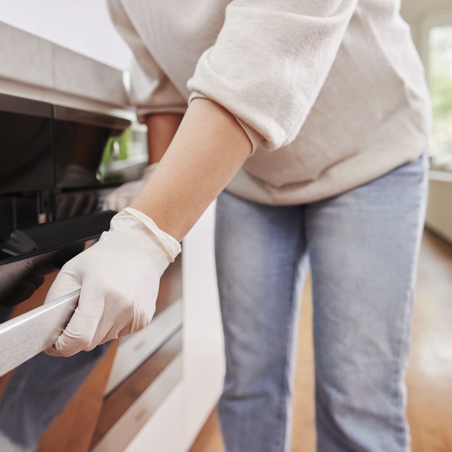 Vileda Ansell Handy Clean Multi-Purpose Latex Disposable Gloves 100 Pack - M/L