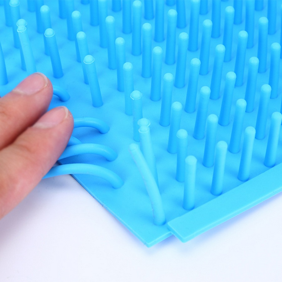 2 in 1 Dog Cleaner Dog Brush Dog Paw Cleaner Dog Grooming Dog Cleaning Dog Foot Washer for Dog Cat