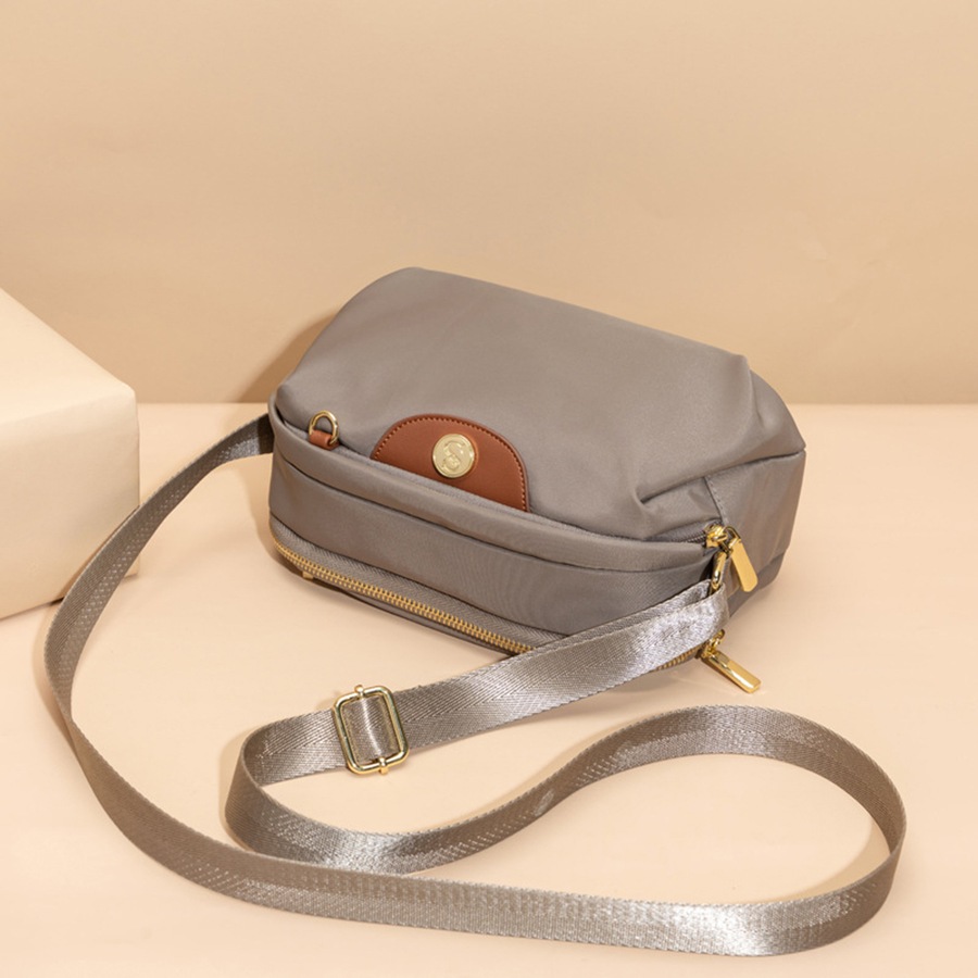 Women's Simple Messenger Bag Waterproof Soft Cloth Shoulder Bag Fashion Bags