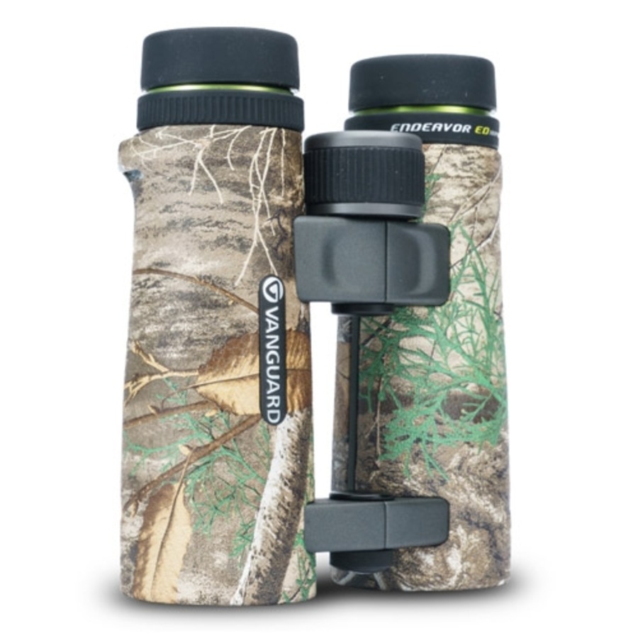 Vanguard Endeavor ED 10x42 Binocular - Real Tree Finish