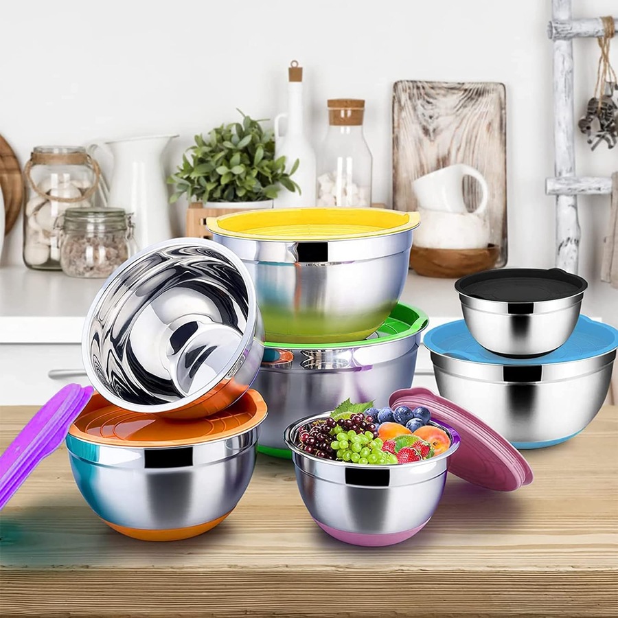 6 Piece Stainless Steel Mixing Bowl Set with Lids and Non-Slip Bottoms - Kitchen Utensils Included