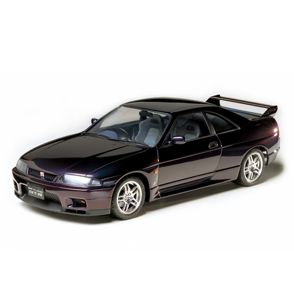 TAMIYA NISSAN SKYLINE GT-R R33 V-Spec- 1/24 Scale Model Kit 24145 EUR