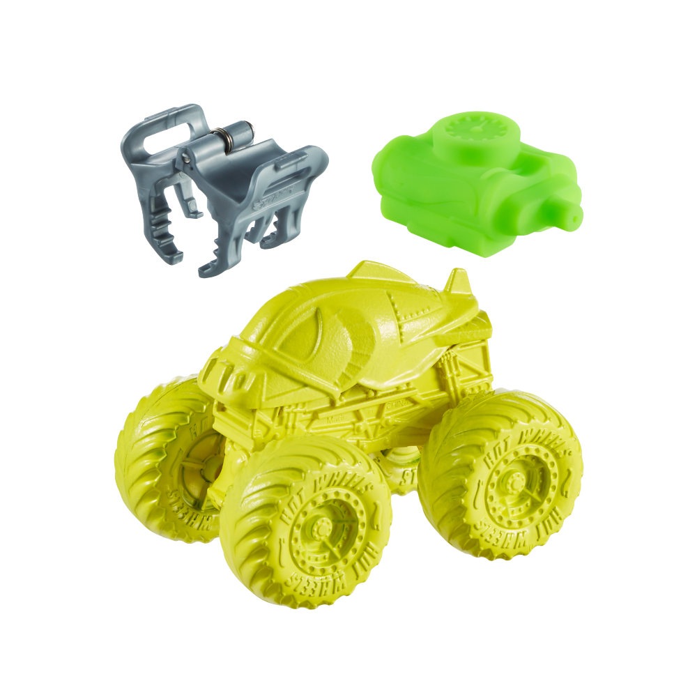 Monster truck with claws in best sale the wheels