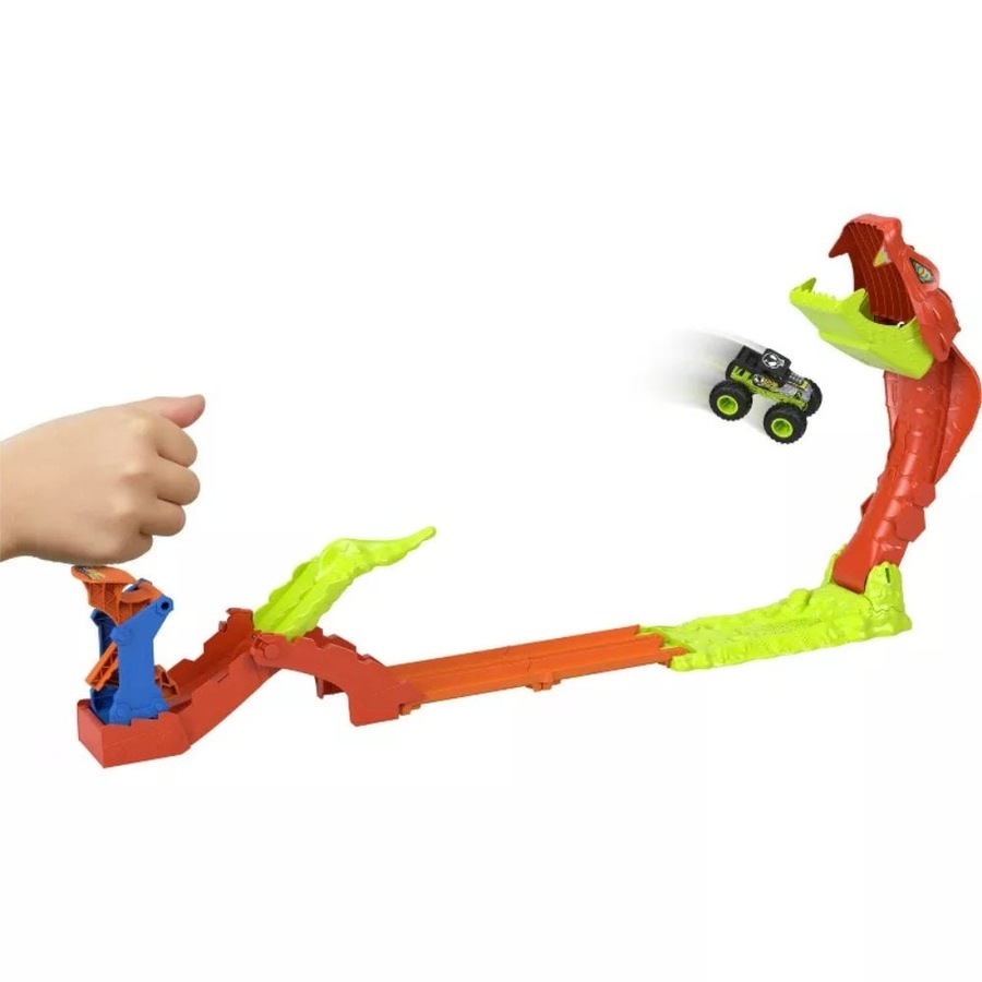 Hot Wheels Monster Trucks Snake Slam Takedown Playset