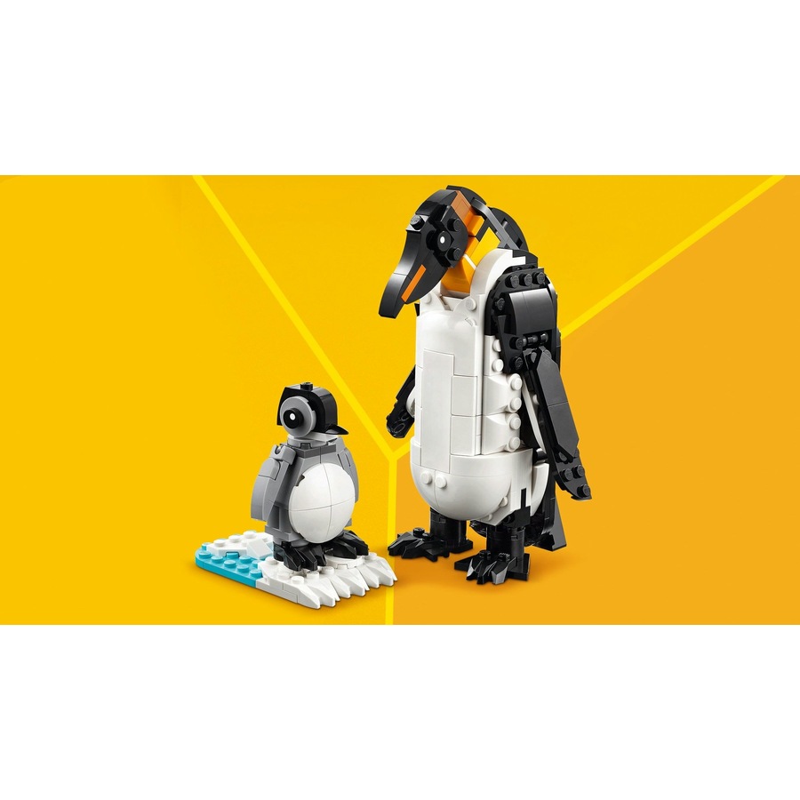 LEGO Creator 3-in-1 Wild Animals: Panda Family (31165)