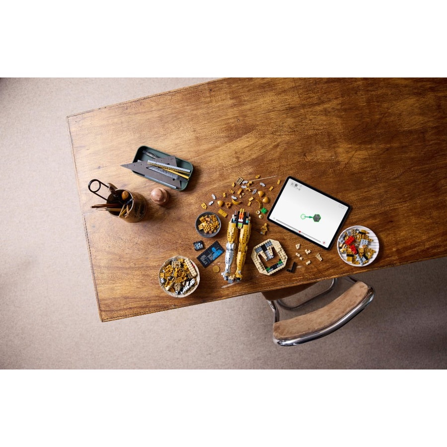 LEGO Star Wars C-3PO Buildable Droid Figure (75398)