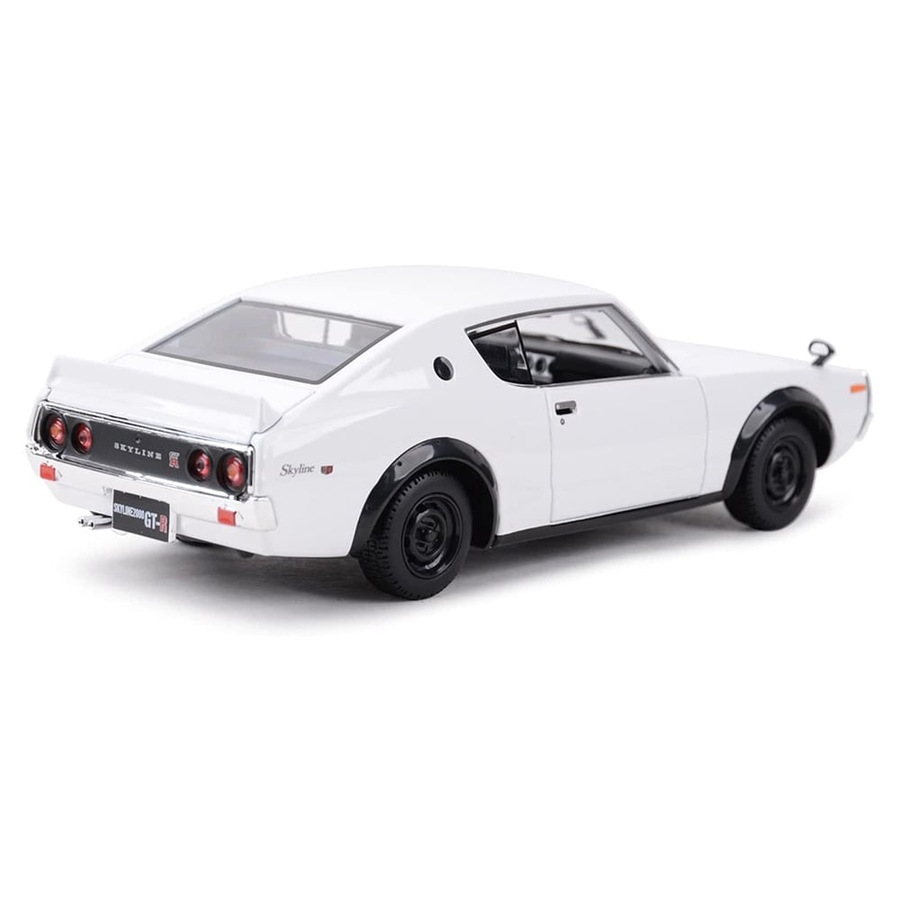 Maisto Special Edition 1973 Nissan Skyline 2000 GT-R 1:24 Scale Model Car