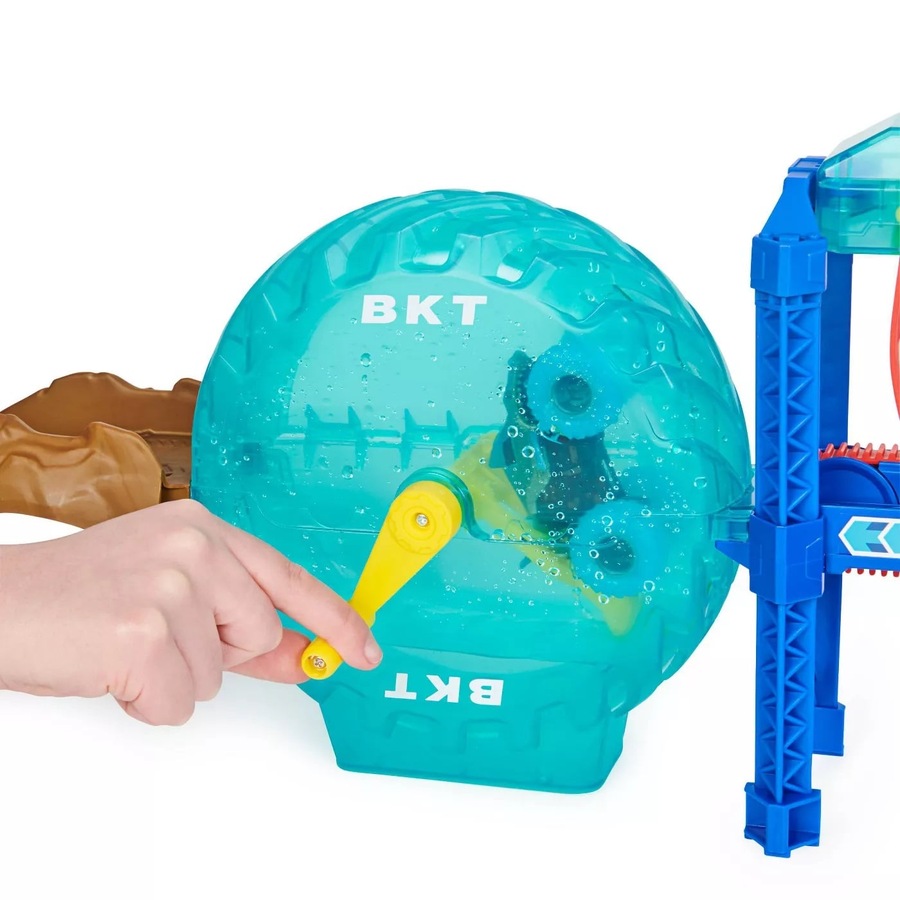 Monster Jam Megalodon Monster Wash Playset