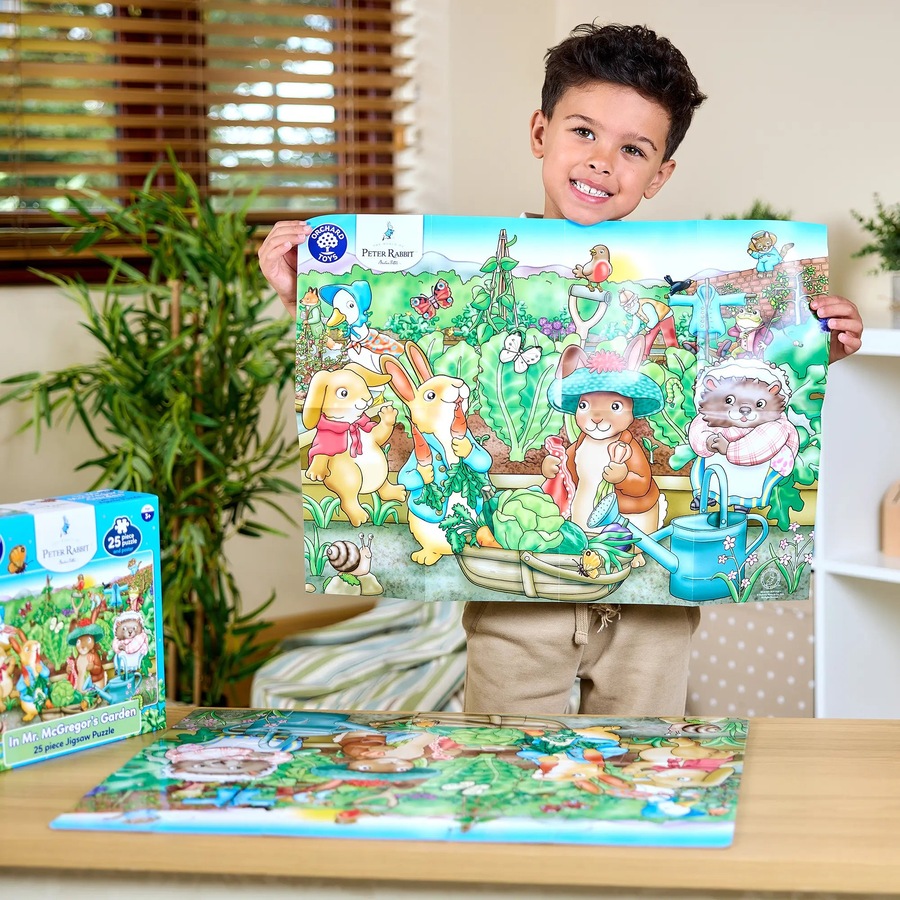 Peter Rabbit In Mr McGregor's Garden 25-Piece Jigsaw Puzzle
