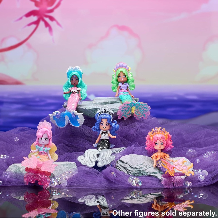 Royale High Fire Mermaid S3 Deluxe Core Figure