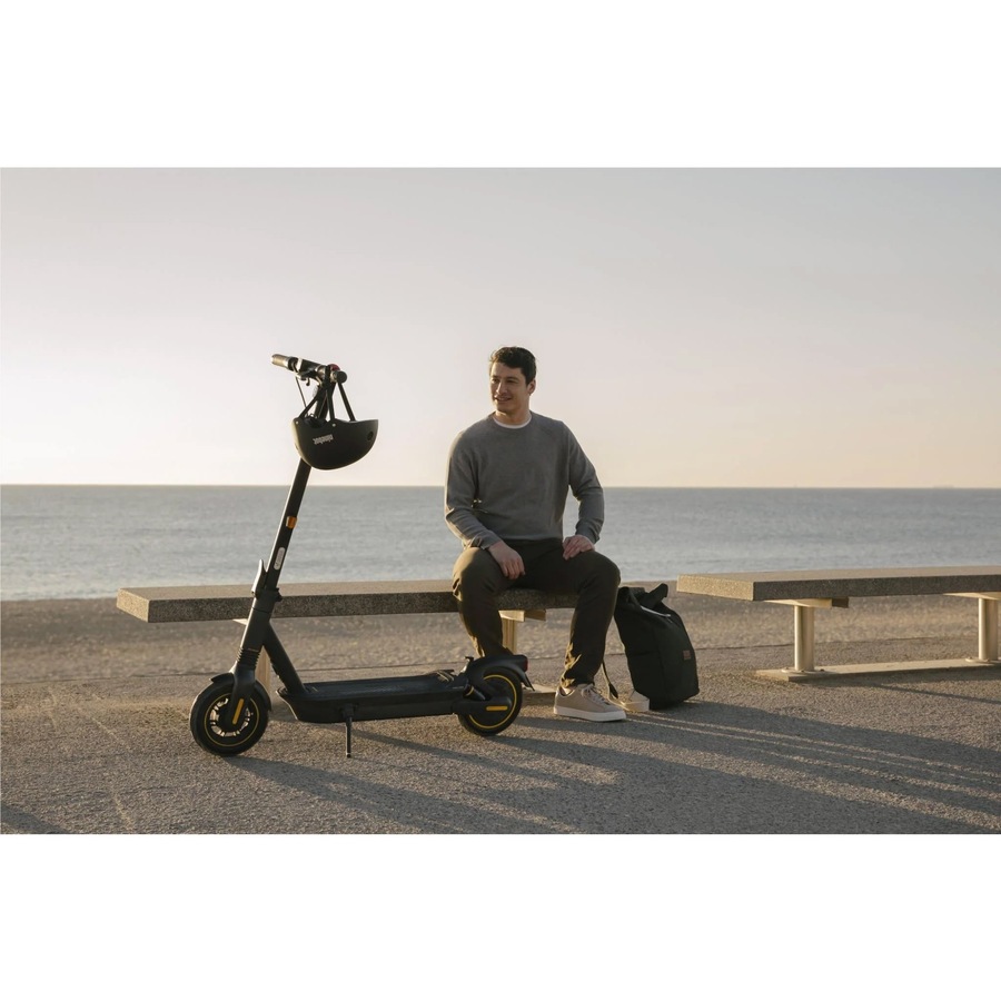 Segway-Ninebot Electric Kickscooter MAX G2