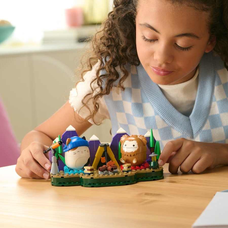 Squishmallows BLDR Outdoor Adventure Club Building Set