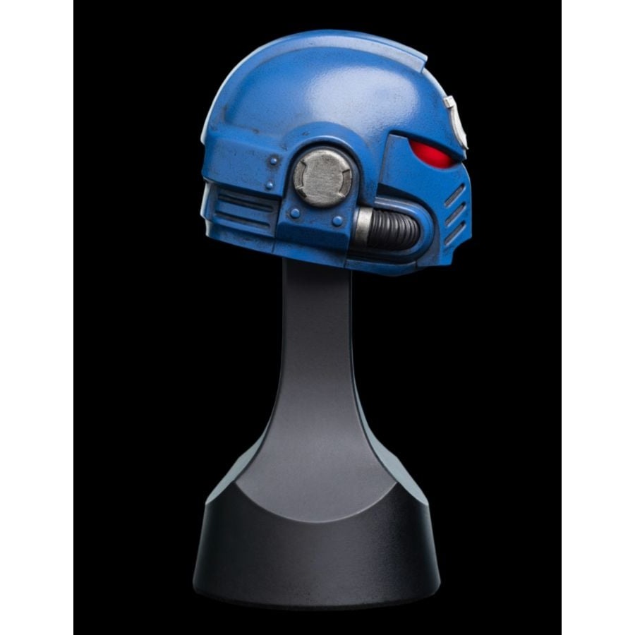 Warhammer 40,000 Ultramarines Miniature Helm Replica