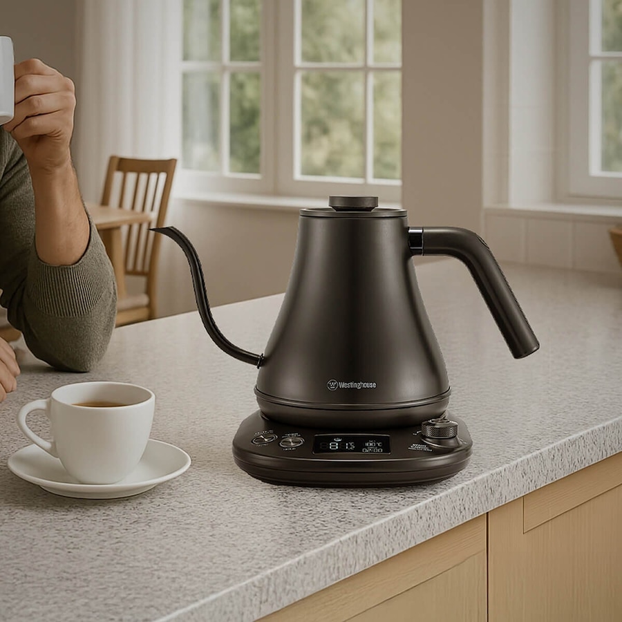 Westinghouse 0.8L Gooseneck Kettle Black