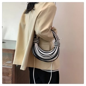 GGP Black And White Fashionable Candy Color Handbag Crossbody Women'S Woven Bag With Unique Line Design