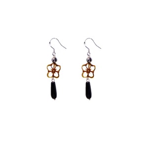 Petal Shaped Pearl Earrings For Women Elegant Vintage Style Fashion Jewelry