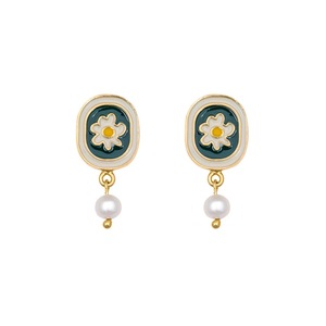 Vintage Rustic Chamomile Stud Earrings Floral Jewelry Women Elegant Accessories