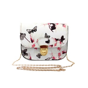 Womens Floral Pattern Shoulder Crossbody Bag With Chain-White