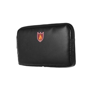 Portable Safe Organizer Fireproof Bag Water Resistant Carrying Box Silicone Material Storage Bags 8.19*4.65in Zipper Closure for Electronic Products Mobile