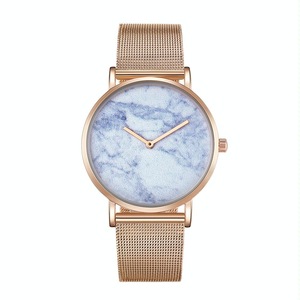 Stylish Men Quartz Watch with Gold Alloy Case and Stainless Steel Band - Round Dial