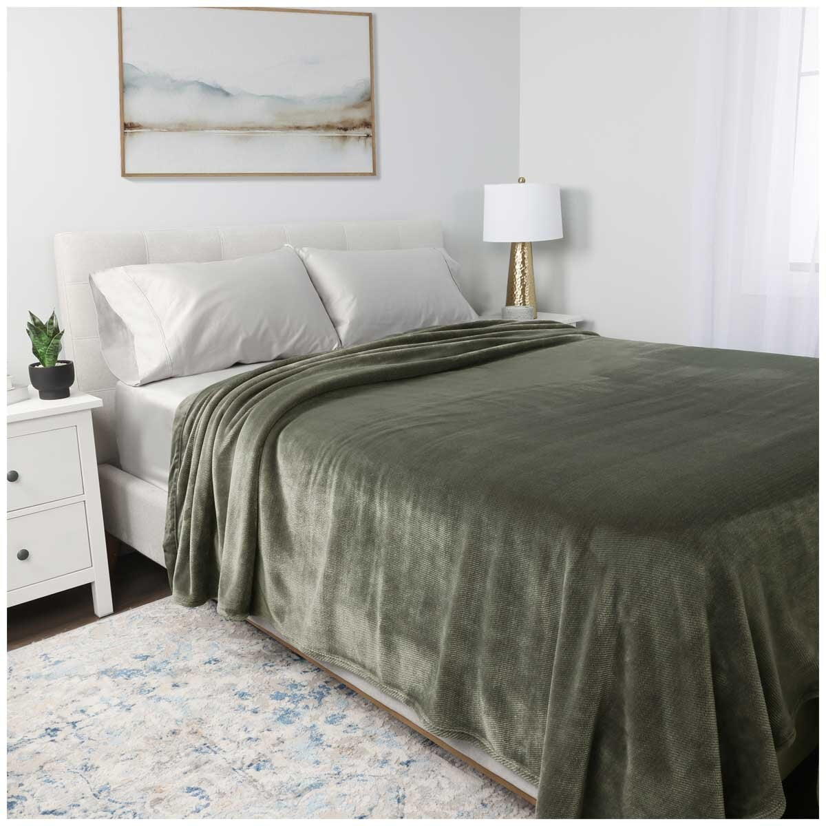 DGA La Reina Queen Size Plush Blanket - 79x95 Inches, 100% Polyester, Native American Art, Soft & Warm - View #4
