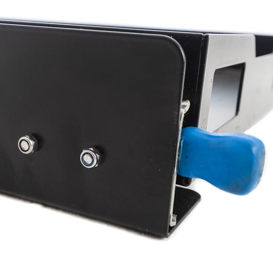 Adventure Kings Kings 100L Fridge Slide Rated 110 KG Dual Lock + 1.8m 12v Cable