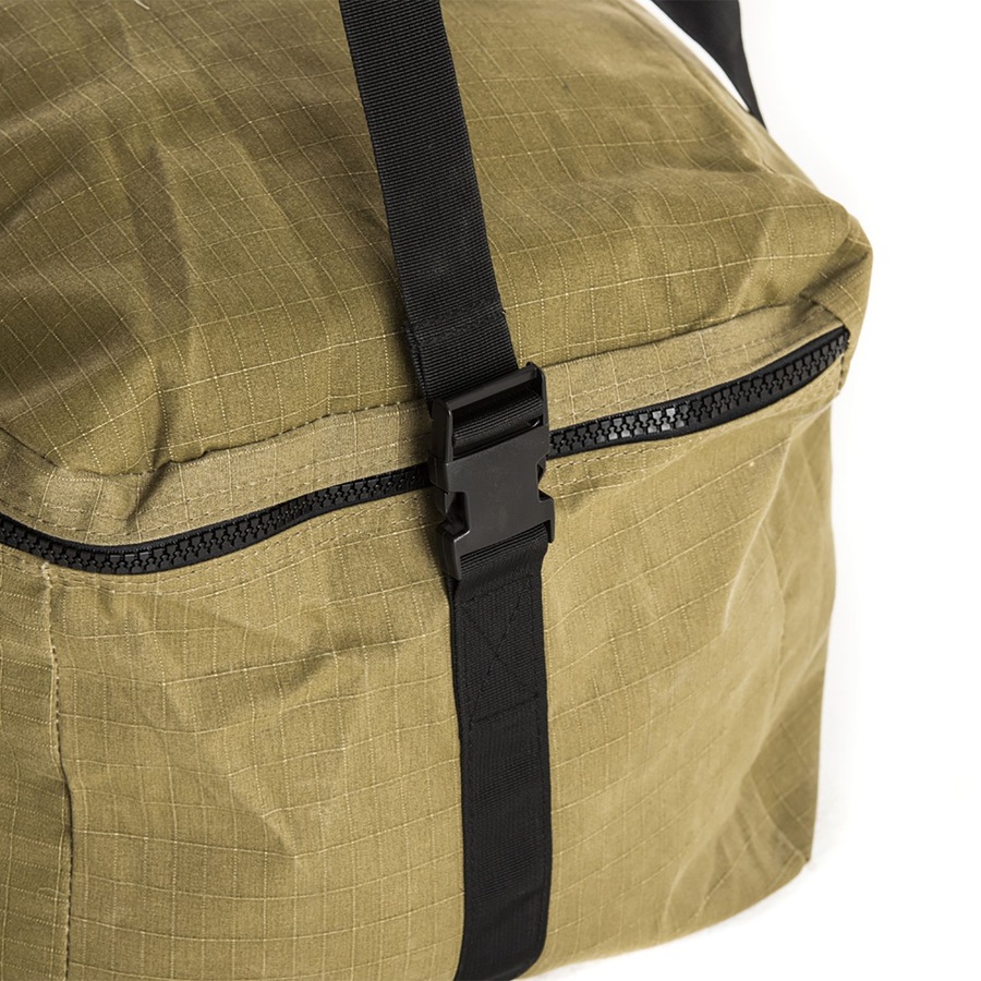 Adventure Kings Canvas Travel Bag Heavy Duty Zip 400GSM ripstop & waterproof 4WD