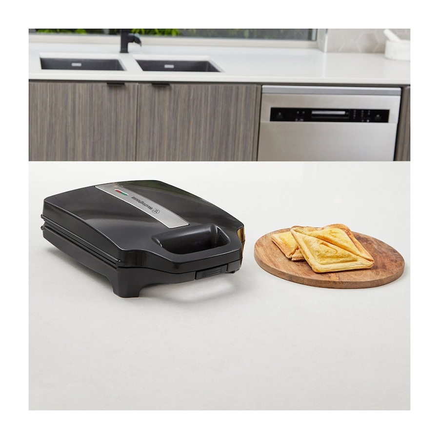 Westinghouse WHSWM01K Black 4 Slice Sandwich Maker