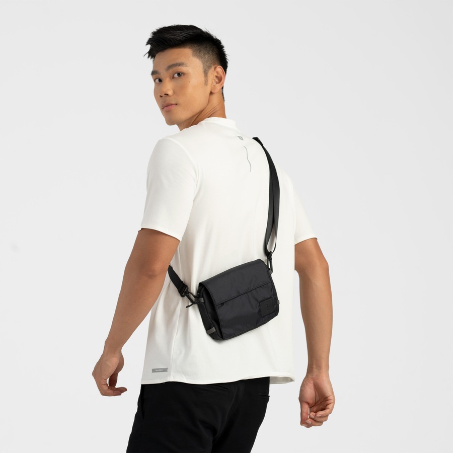 Newfeel Urban Walking Mini Bag Activ Mblty Venice 1.3 L Black