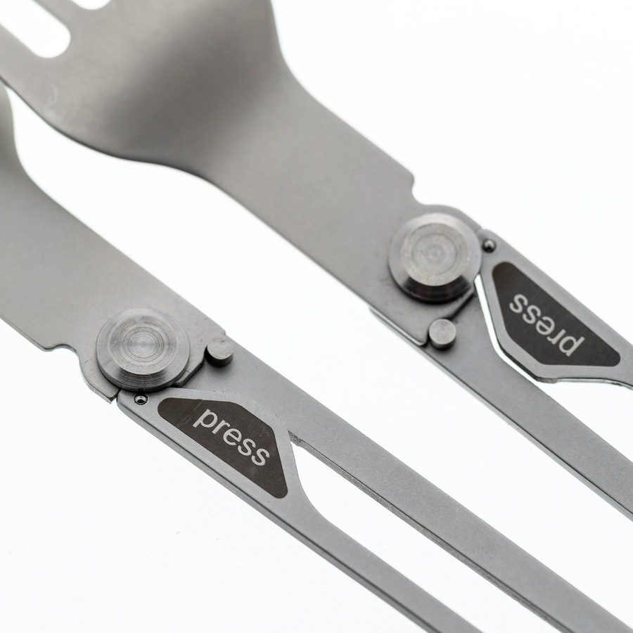 Quechua Folding Stainless Steel Hiking And Camping Cutlery (Fork, Spoon) Mh500