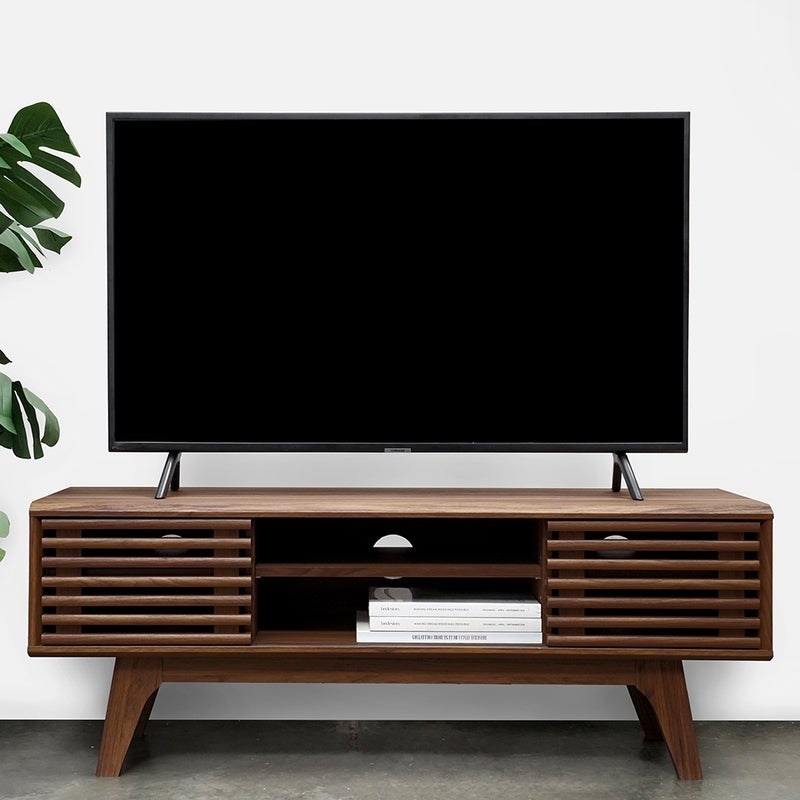 What Size TV Will Fit My Entertainment Center?