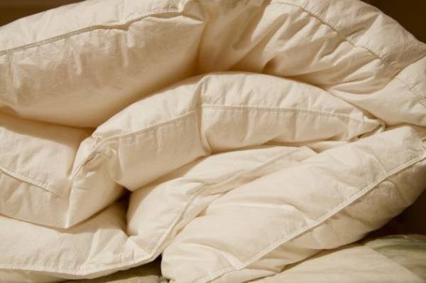 The difference between quilts, duvets and doona.