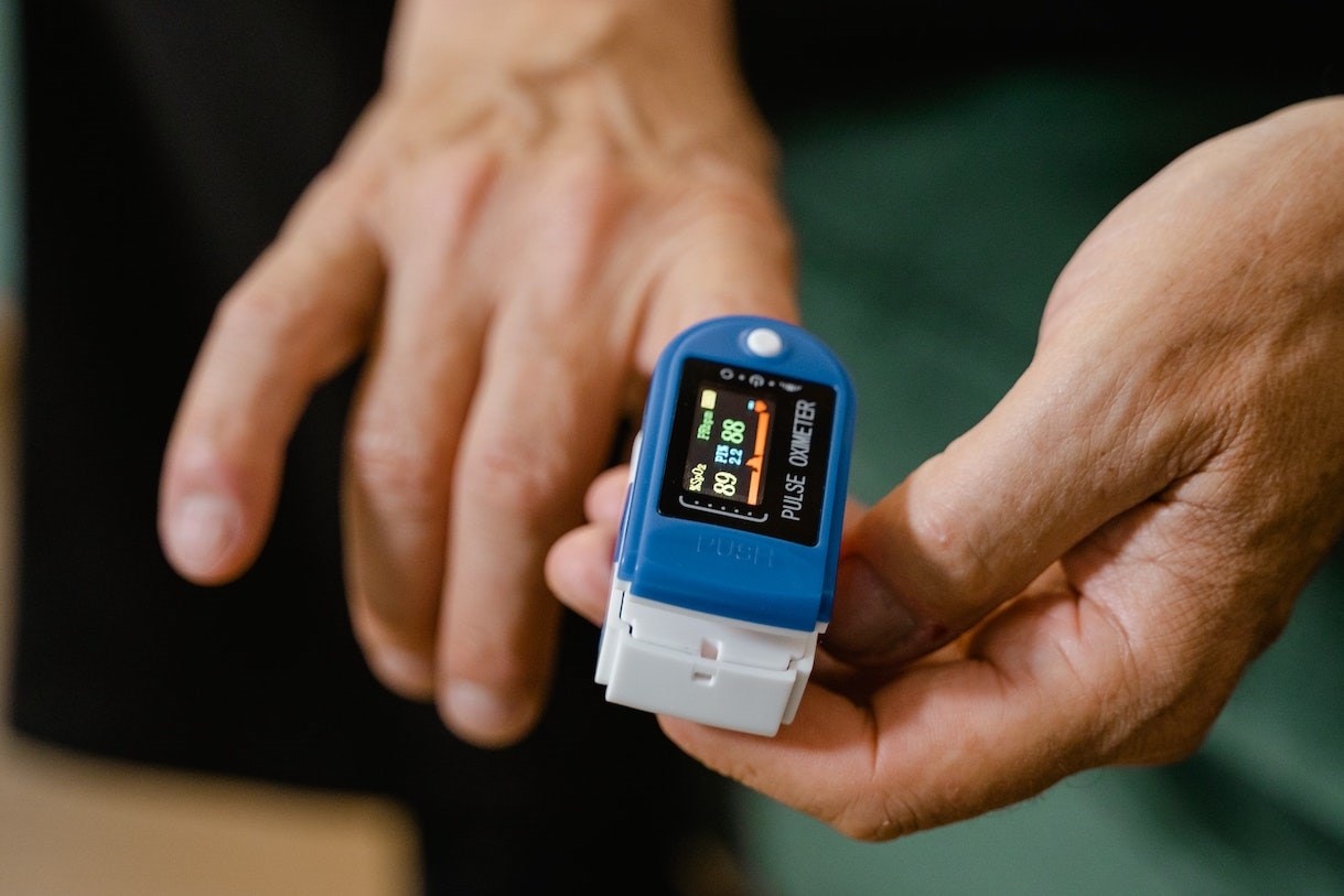 Pulse Oximeters & HowTo Use Them At Home Life Style