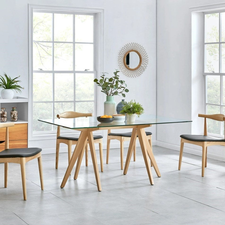 DukeLiving dining table
