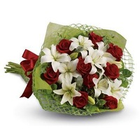 Royal Romance - Flower Bouquet