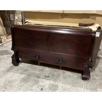 Winnipeg & Sons Opium Bed in Dark Mahogany