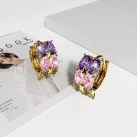 Huggie Earrings Madeline Gold