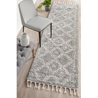 Rug Culture Silver & Ivory Bohemian Modern Shag Rug