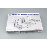 Trumpeter 1/32 US Aircraft Weapon Air to Air Missile 03303 Plastic Model Kit